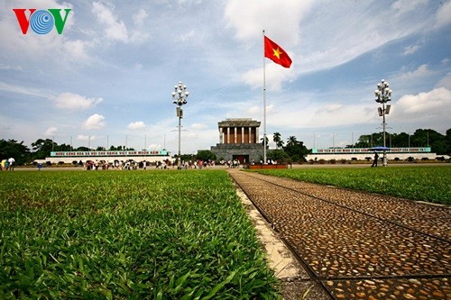 Historic Ba Dinh square - ảnh 2